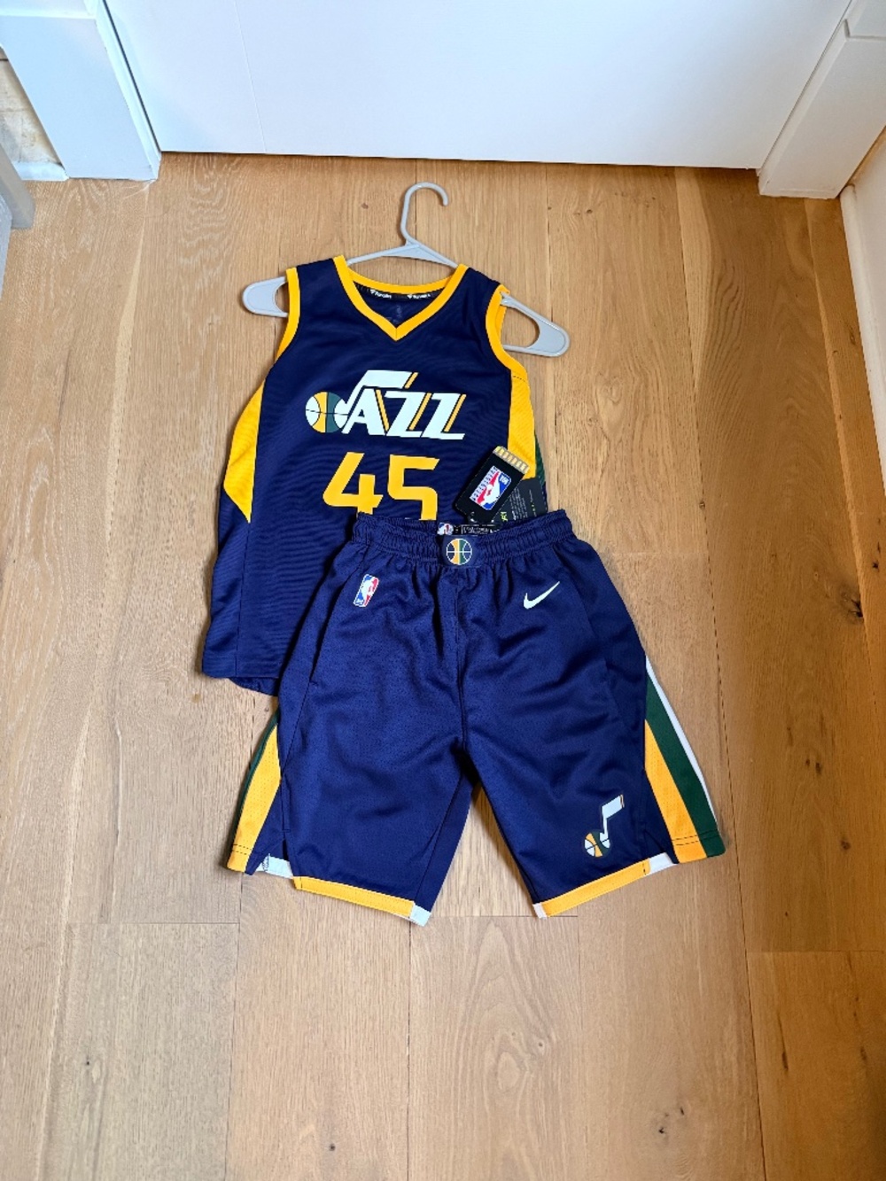 Donovan Mitchell #45 Set Youth Small